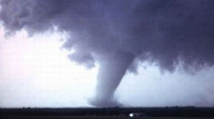 Tornado pogodio Bangladeš: Najmanje 20 poginulih Tornado pogodio Bangladeš: Najmanje 20 poginulih