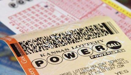 Amerikanac dobio na lotou 338 miliona dolara Amerikanac dobio na lotou 338 miliona dolara