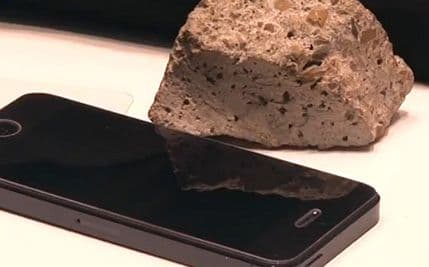 VIDEO: Ekrani od safira postaju stvarnost VIDEO: Ekrani od safira postaju stvarnost