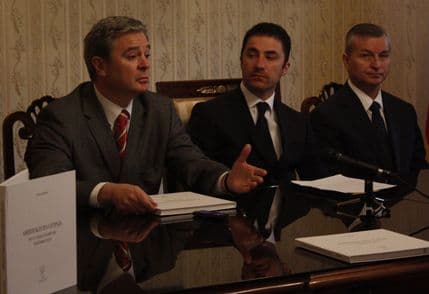 Poklon za Prijestonicu: Arhitektura Cetinja od XV vijeka do Drugog svjetskog rata Poklon za Prijestonicu: Arhitektura Cetinja od XV vijeka do Drugog svjetskog rata