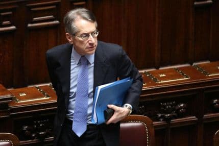 Italijanski šef diplomatije podnio ostavku  Italijanski šef diplomatije podnio ostavku