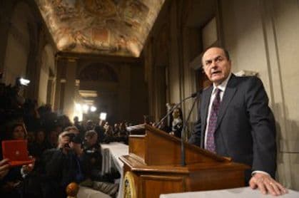 Bersani saopštio Napolitanu da nije uspio da formira vladu Bersani saopštio Napolitanu da nije uspio da formira vladu