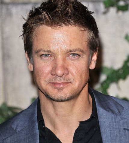 Džeremi Rener postao otac Džeremi Rener postao otac