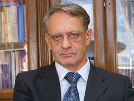 Radonjić jedini kandidat za dekana Pravnog fakulteta Radonjić jedini kandidat za dekana Pravnog fakulteta