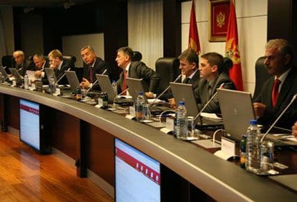 Vlada očekuje 1,6 milijardi EUR investicija Vlada očekuje 1,6 milijardi EUR investicija