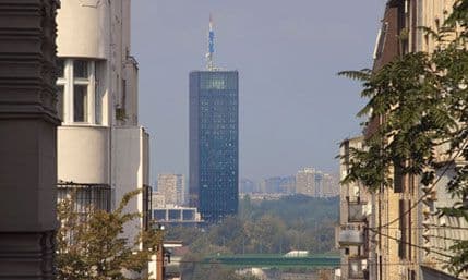 SPS traži od države 15 miliona eura kao naknadu za osam spratova Palate "Ušće" SPS traži od države 15 miliona eura kao naknadu za osam spratova Palate "Ušće"