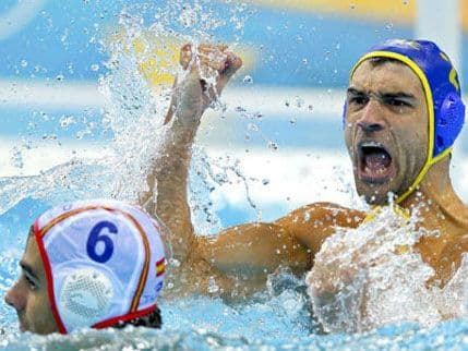 SL: Ubjedljiv trijumf ''ajkula'' za kraj SL: Ubjedljiv trijumf ''ajkula'' za kraj