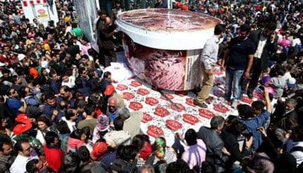 U Iranu napravili sladoled od pet tona za Ginisa U Iranu napravili sladoled od pet tona za Ginisa