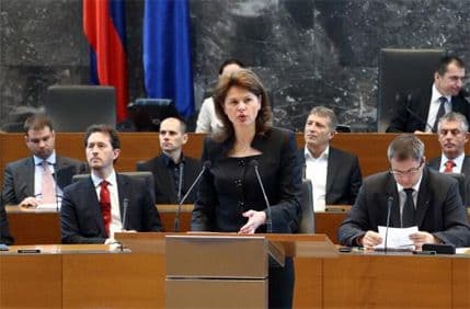 Slovenački parlament jednoglasno ratifikovao pristupni sporazum Hrvatske za EU Slovenački parlament jednoglasno ratifikovao pristupni sporazum Hrvatske za EU