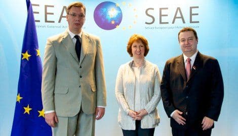 Vučić i Tači razgovarali povišenim tonom, dijalog u krizi Vučić i Tači razgovarali povišenim tonom, dijalog u krizi