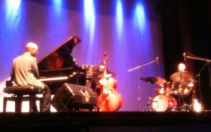 JAM: Šai Maestro trio oduševio u Podgorici, večeras koncert u Zetskom domu JAM: Šai Maestro trio oduševio u Podgorici, večeras koncert u Zetskom domu