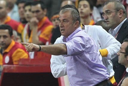VIDEO: Terim ''poludio'', mijenja ga žena! VIDEO: Terim ''poludio'', mijenja ga žena!