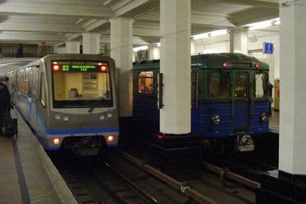 Poginuo tokom "surfovanja" na vozu Poginuo tokom "surfovanja" na vozu