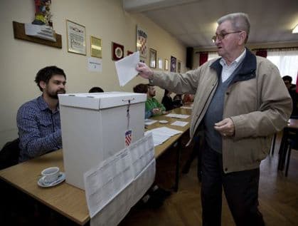 Hrvatska danas bira 12 poslanika za Evropski parlament Hrvatska danas bira 12 poslanika za Evropski parlament