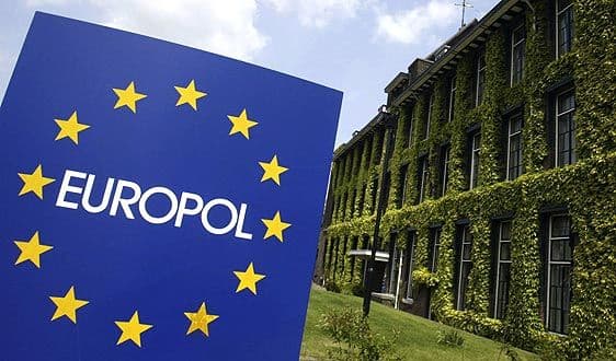 EUROPOL: Novac ruskih tajkuna pod posebnom lupom u Crnoj Gori EUROPOL: Novac ruskih tajkuna pod posebnom lupom u Crnoj Gori