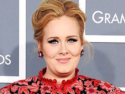 Pjevačica Adel se udaje u julu Pjevačica Adel se udaje u julu