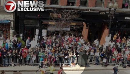 Potraga za misterioznim muškarcem, snimljenim na bostonskom maratonu Potraga za misterioznim muškarcem, snimljenim na bostonskom maratonu