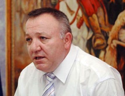 Dva sveštenika tuže vladiku Kačavendu zbog seksualnog zlostavljanja Dva sveštenika tuže vladiku Kačavendu zbog seksualnog zlostavljanja