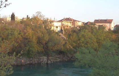 Slika obale Morače, naša slika za stid Slika obale Morače, naša slika za stid