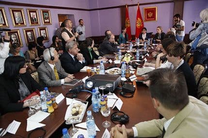 Fišer Medenici: Zabrinjavajuće presude Apelacionog suda u slučajevima „Šarić“ i „Zavala“ Fišer Medenici: Zabrinjavajuće presude Apelacionog suda u slučajevima „Šarić“ i „Zavala“