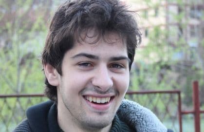 Ovo je Tarik, mladić koji je iz talasa Lima spasio djevojku Ovo je Tarik, mladić koji je iz talasa Lima spasio djevojku