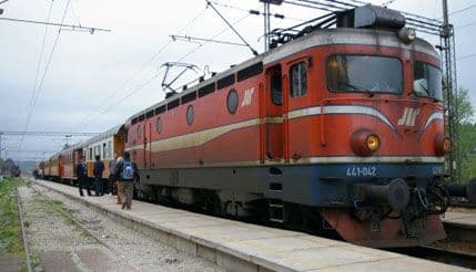 Smanjene plate u željezničkim preduzećima Smanjene plate u željezničkim preduzećima