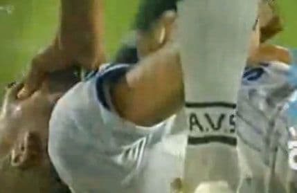 VIDEO: Igrač Veleza kolabirao na terenu VIDEO: Igrač Veleza kolabirao na terenu