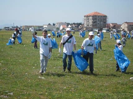 Na Ćemovskom polju sakupljeno skoro 200 kubika otpada Na Ćemovskom polju sakupljeno skoro 200 kubika otpada