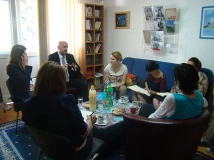 Perks o inkluziji Roma: Neophodno stopostotno završavanje osnovne škole Perks o inkluziji Roma: Neophodno stopostotno završavanje osnovne škole