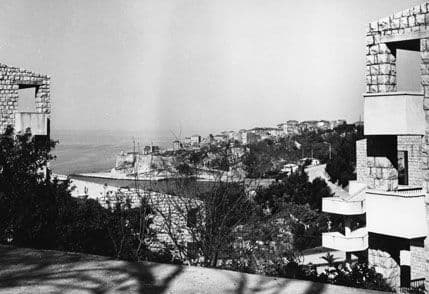 NEDOVRŠENE MODERNIZACIJE: Riječ kustosa izložbe i podsjećanje na djela Milana Zlokovića NEDOVRŠENE MODERNIZACIJE: Riječ kustosa izložbe i podsjećanje na djela Milana Zlokovića