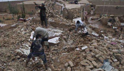 U zemljotresu i poplavama u Avganistanu poginulo 33 ljudi U zemljotresu i poplavama u Avganistanu poginulo 33 ljudi