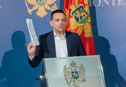 MARTINOVIĆ: Jurišnici DF-a uzaludno pokušavaju da pretvore poraz u pobjedu MARTINOVIĆ: Jurišnici DF-a uzaludno pokušavaju da pretvore poraz u pobjedu