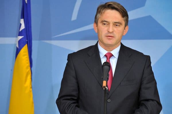 Komšić pozdravio Nikolićevo izvinjenje za Srebrenicu Komšić pozdravio Nikolićevo izvinjenje za Srebrenicu