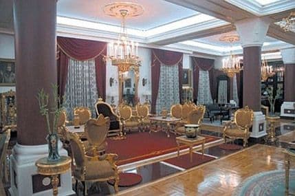 Pogledajte u kakvom luksuzu je živio vladika Kačavenda Pogledajte u kakvom luksuzu je živio vladika Kačavenda