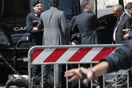 Rim: Pucnjava tokom polaganja zakletve Vlade Rim: Pucnjava tokom polaganja zakletve Vlade