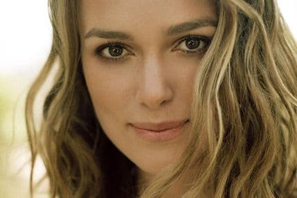 Udaje se Kira Najtli! Udaje se Kira Najtli!