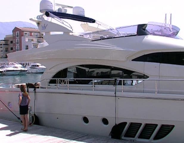 VIDEO: Raskošne jahte, skuteri i plovila na Sajmu nautike u Tivtu VIDEO: Raskošne jahte, skuteri i plovila na Sajmu nautike u Tivtu