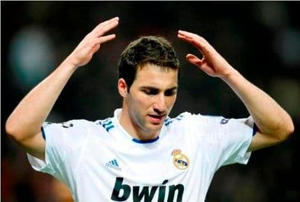 Juve počeo pregovore sa Iguainom Juve počeo pregovore sa Iguainom