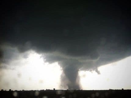 Tornado pogodio sjever Italije: Padao grad veličine limuna Tornado pogodio sjever Italije: Padao grad veličine limuna