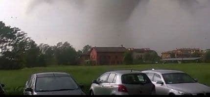 Tornado protutnjao Italijom Tornado protutnjao Italijom