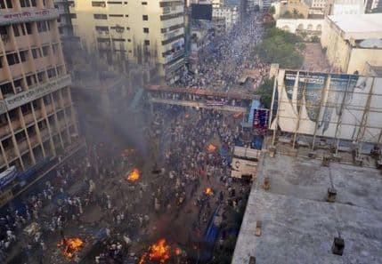 Bangladeš: 37 mrtvih i stotine povrijeđenih u obračunu policije i islamista naoružanih mačetama Bangladeš: 37 mrtvih i stotine povrijeđenih u obračunu policije i islamista naoružanih mačetama