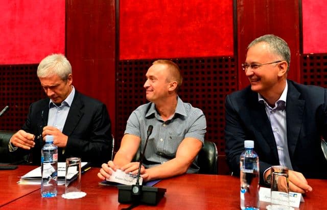 Šutanovac izlazi na crtu Šapiću? Šutanovac izlazi na crtu Šapiću?