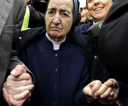 Španija: Opatice među 31 uhapšenom osobom zbog trgovine bebama Španija: Opatice među 31 uhapšenom osobom zbog trgovine bebama