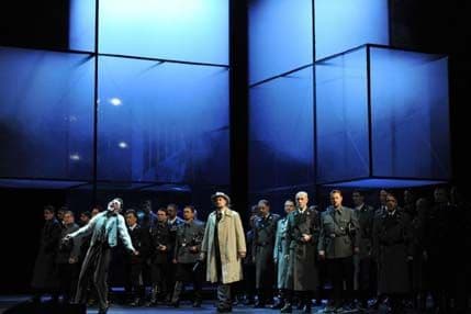 Skandal zbog nacističkih scena u operi Skandal zbog nacističkih scena u operi