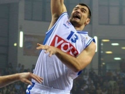 Super liga: Košarkaši Budućnosti na korak od titule! Super liga: Košarkaši Budućnosti na korak od titule!