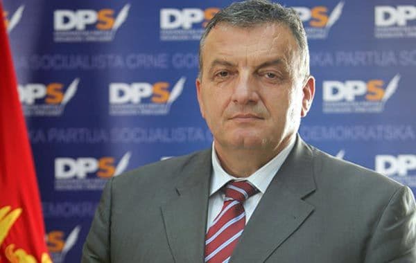 VULETIĆ: Po Medojeviću mediji treba da pišu kako on kaže VULETIĆ: Po Medojeviću mediji treba da pišu kako on kaže