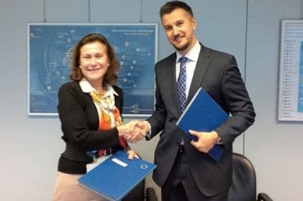 Crna Gora parafirala tekst Protokola kojim se mijenja i dopunjuje SSP Crna Gora parafirala tekst Protokola kojim se mijenja i dopunjuje SSP