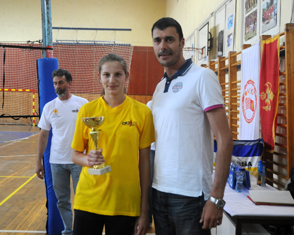 OŠ „Vuk Karadžić“ pobjednik turnira u ženskoj odbojci OŠ „Vuk Karadžić“ pobjednik turnira u ženskoj odbojci