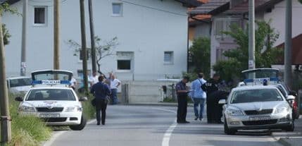 Zagreb: Muškarac vatrom povrijedio dvojicu policajaca i dijete Zagreb: Muškarac vatrom povrijedio dvojicu policajaca i dijete