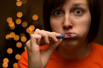 Uskoro četkice za zube s kofeinom, aspirinom, ukusima voća Uskoro četkice za zube s kofeinom, aspirinom, ukusima voća